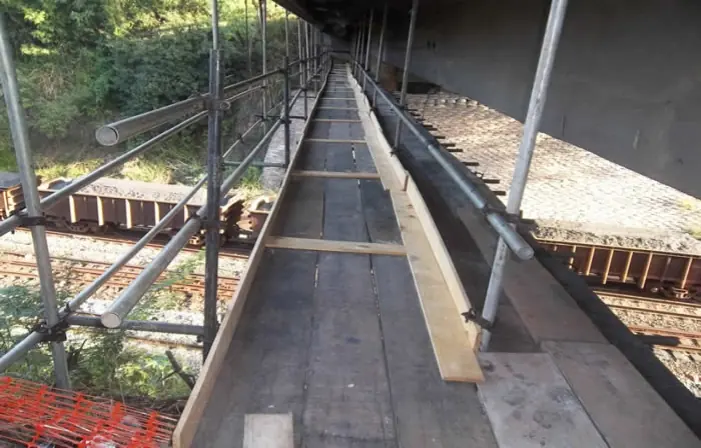 Obras industriais — registro 35 da JR Andaimes