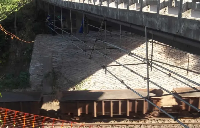 Obras industriais — registro 26 da JR Andaimes