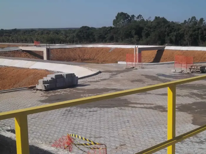 Obras industriais — registro 14 da JR Andaimes